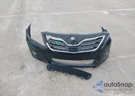 2010 Toyota Camry Xle V6 z USA, uszkodzony, nr VIN 4T1BK3EK3AU109606